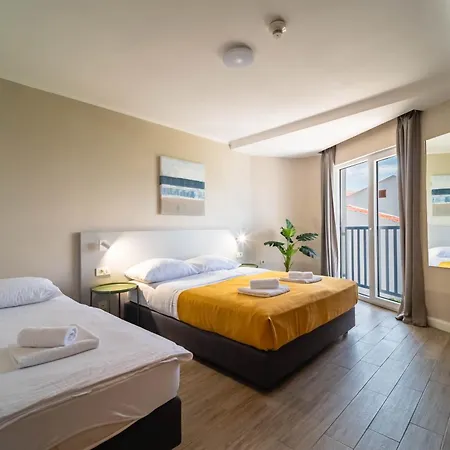 Hotel Plaza 4*