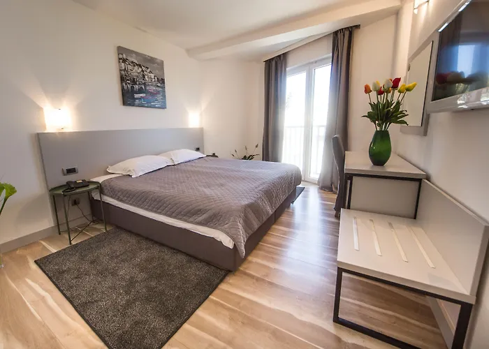 Plaza Szálloda 4*