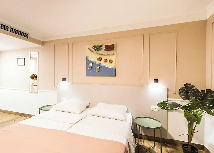 Plaza Szálloda 4*