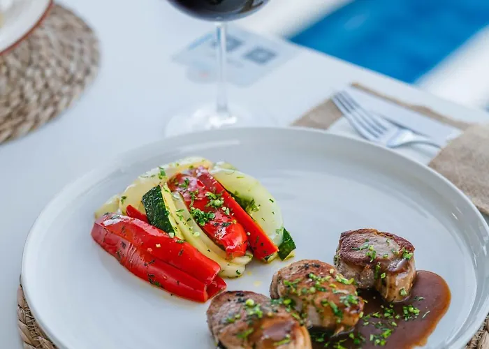 Hotel Plaza Pag Town