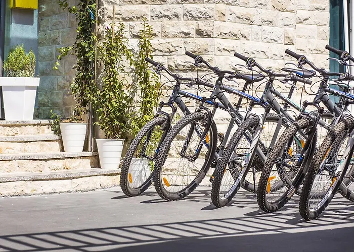 Plaza Hotel Pag Town