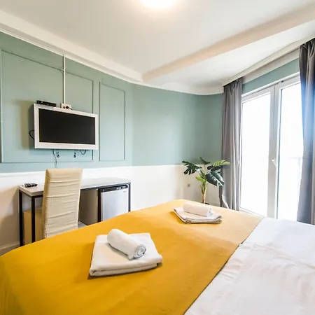 Plaza 4* Pag Town