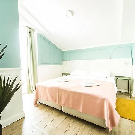 Hotel Plaza 4*