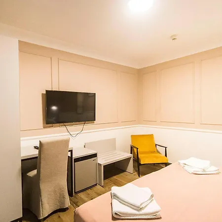 Hotel Plaza 4*