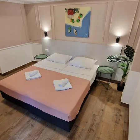 Hotel Plaza