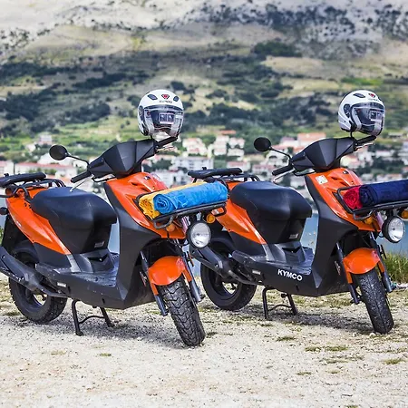Plaza Ξενοδοχείο 4*